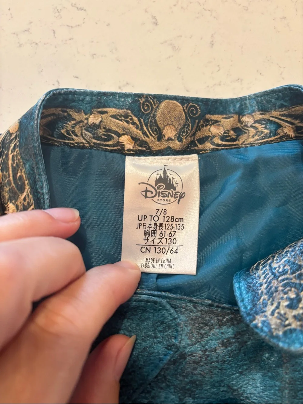 Descendants Uma Jacket size 7/8 and Blue Braids Wig girls Disney